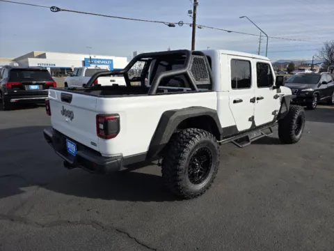 More photos of 2020 Jeep Gladiator Overland at Driven, ID
