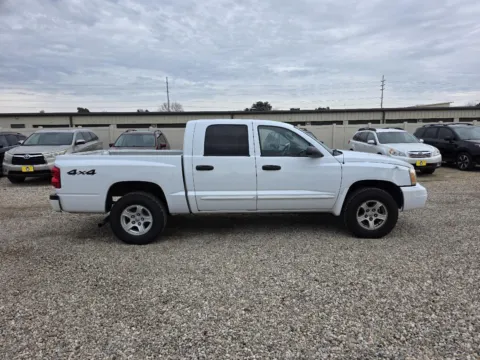 More photos of 2006 Dodge Dakota SLT at Driven, ID