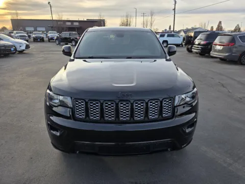 Photos of 2019 Jeep Grand Cherokee Altitude for sale in Boise, ID at Driven