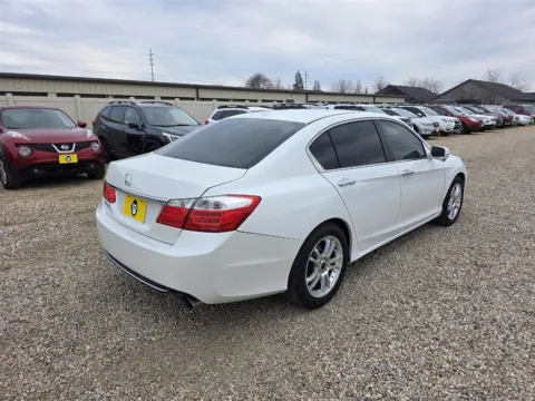 More photos of 2013 Honda Accord Sdn EX-L at Driven, ID