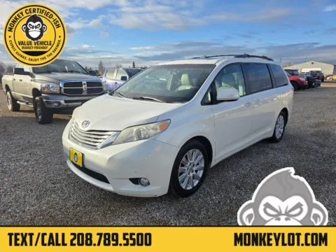 White 2013 Toyota Sienna Limited Minivan 4D for sale in Boise, ID