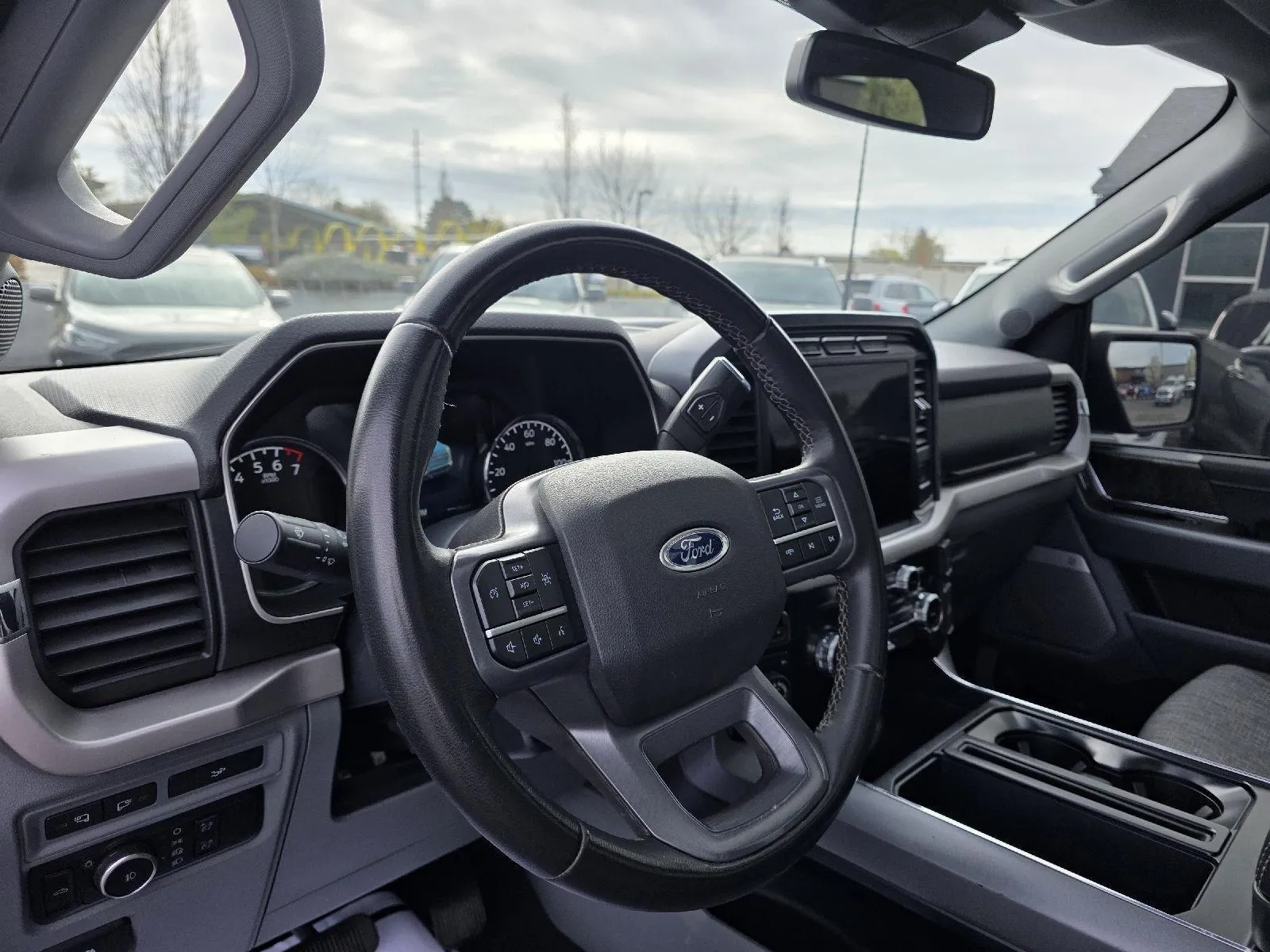 2023 Ford F-150 XLT - Photo 8