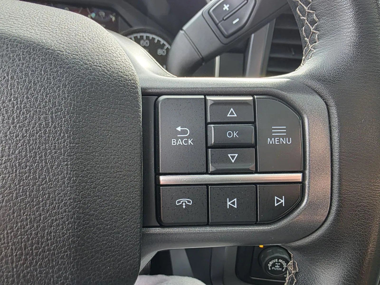 2023 Ford F-150 XLT - Photo 16