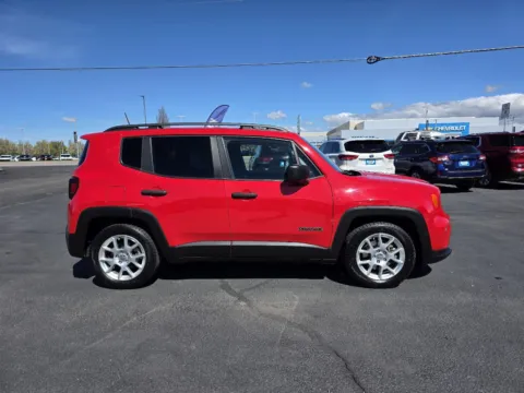 More photos of 2021 Jeep Renegade Sport at Driven, ID