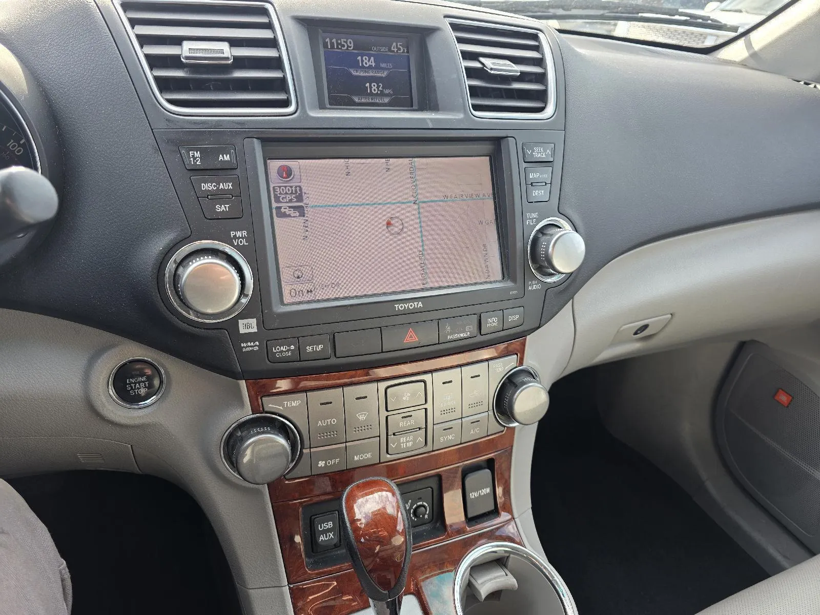 2011 Toyota Highlander Limited - Photo 18