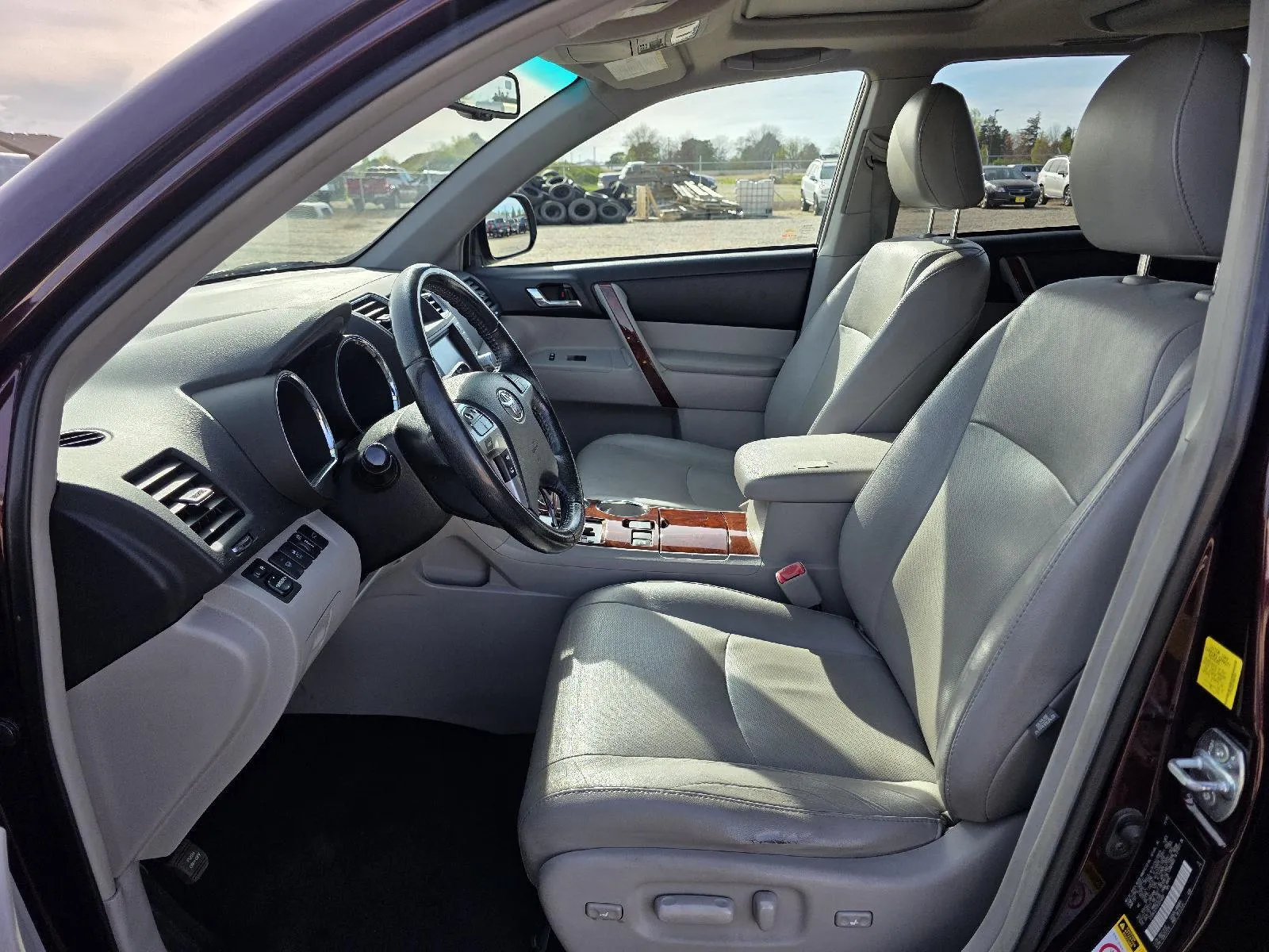 2011 Toyota Highlander Limited - Photo 9