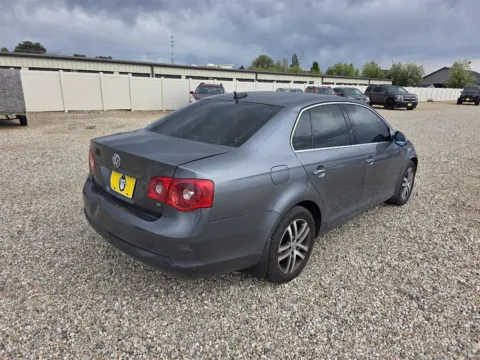 More photos of 2006 Volkswagen Jetta Sedan 1.9L TDI at Driven, ID