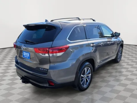 More photos of 2018 Toyota Highlander XLE at Driven, ID