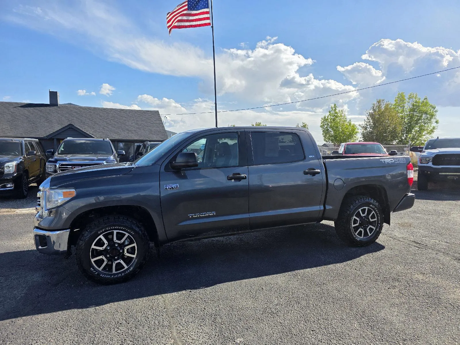 2016 Toyota Tundra SR5 - Photo 8