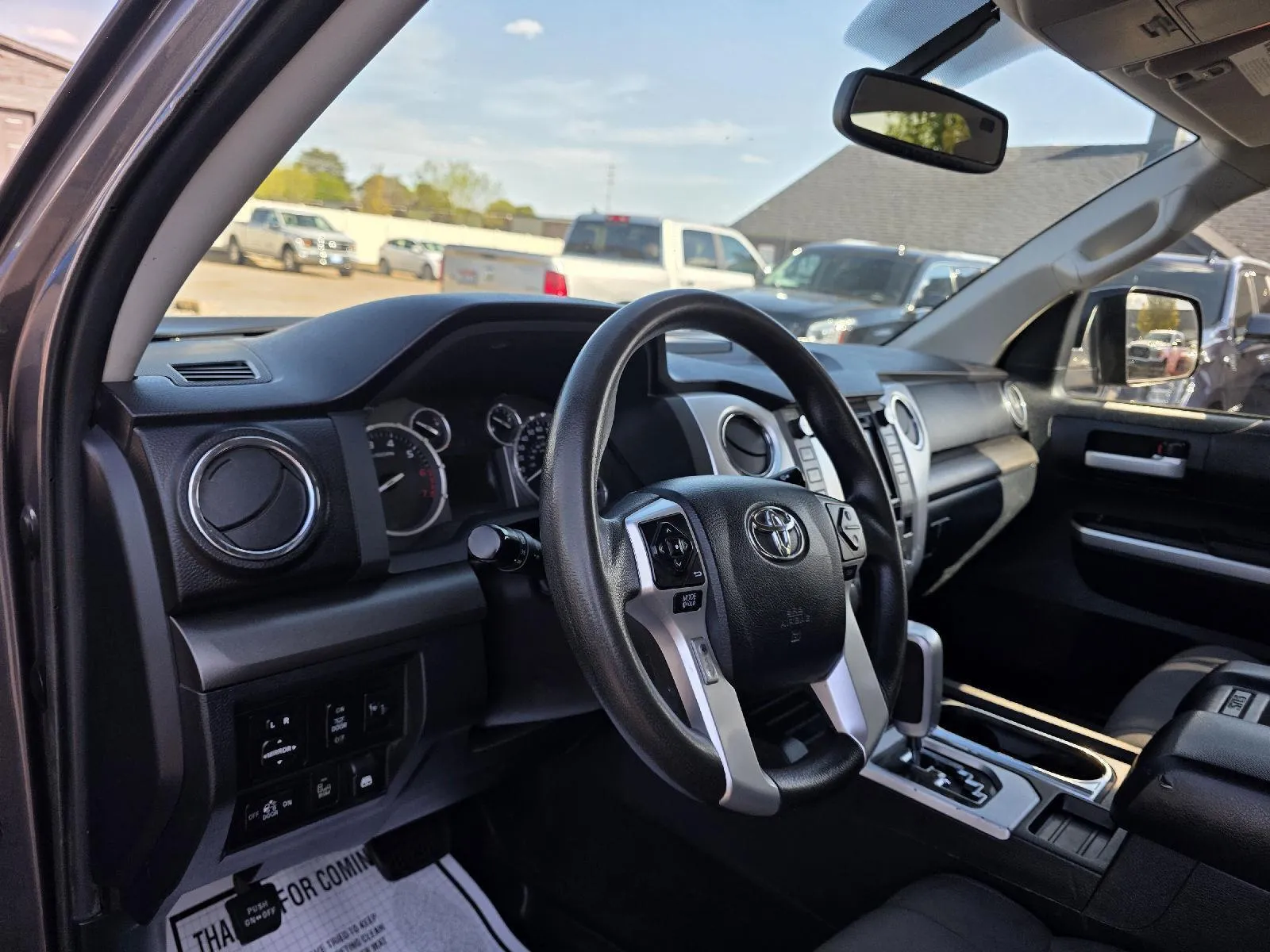 2016 Toyota Tundra SR5 - Photo 11