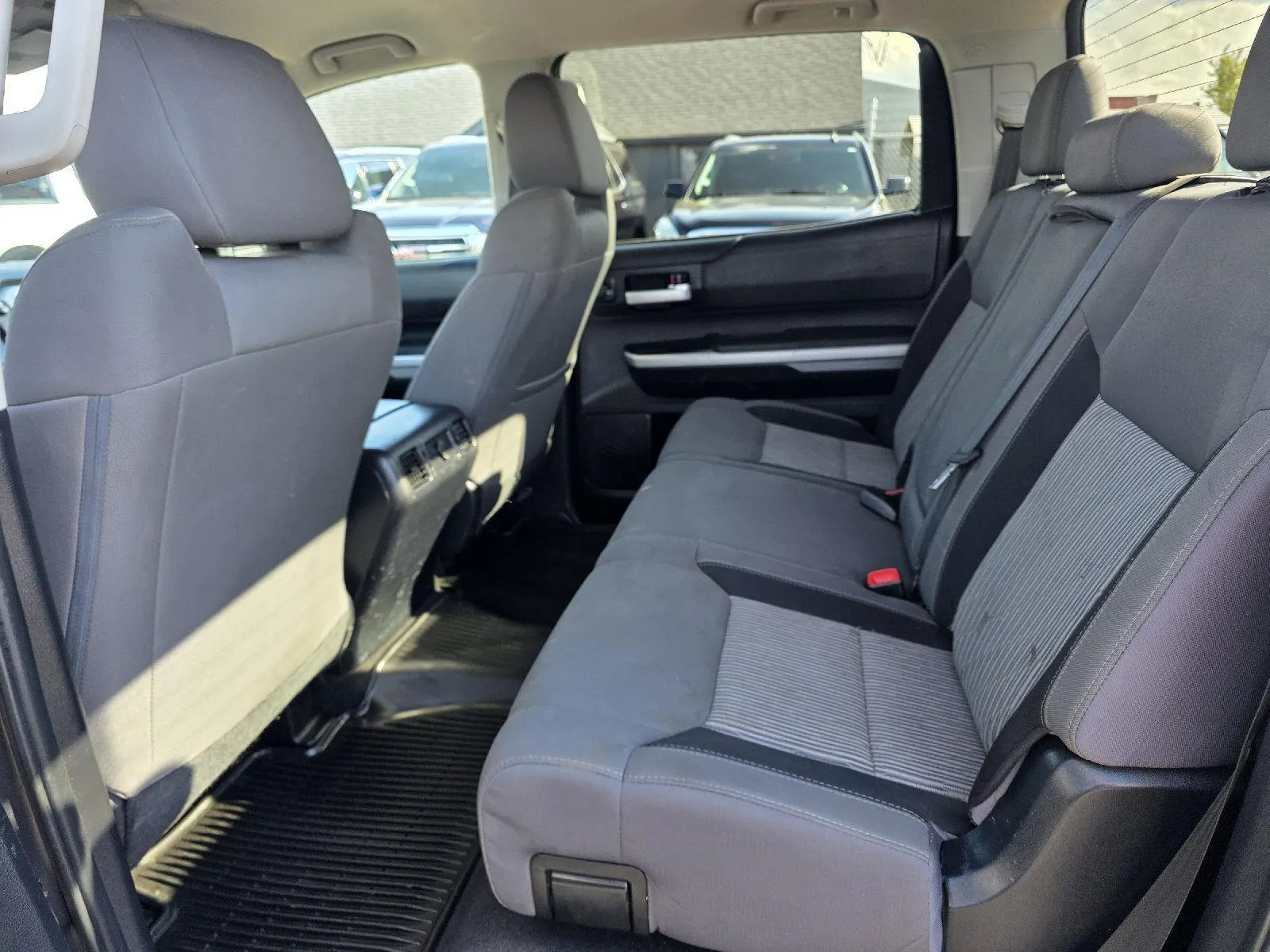 2016 Toyota Tundra SR5 - Photo 13