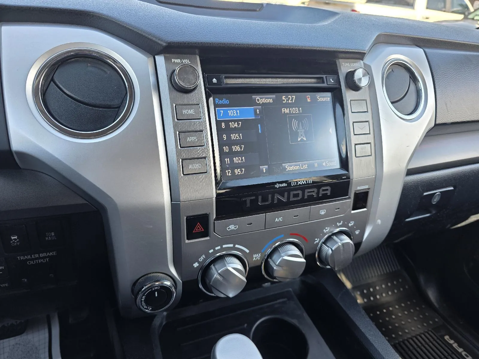 2016 Toyota Tundra SR5 - Photo 18