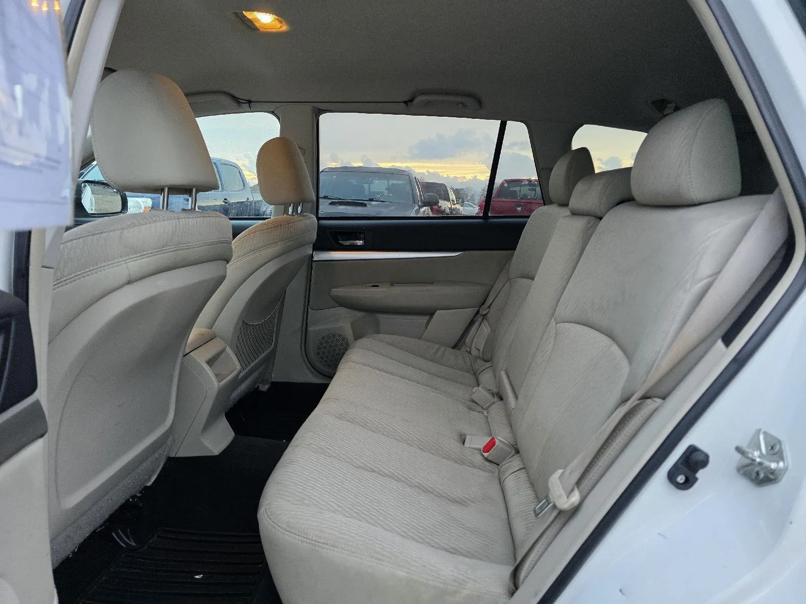 2010 Subaru Outback I Premium - Photo 13