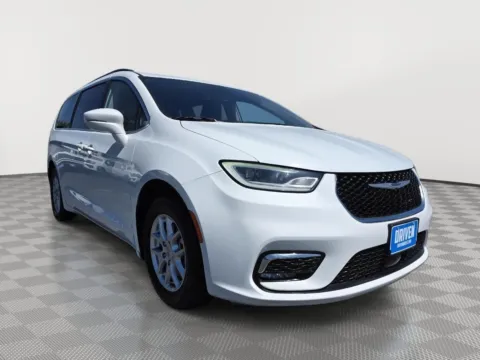 Another view of 2022 Chrysler Pacifica Touring L for sale in Boise, ID at Driven