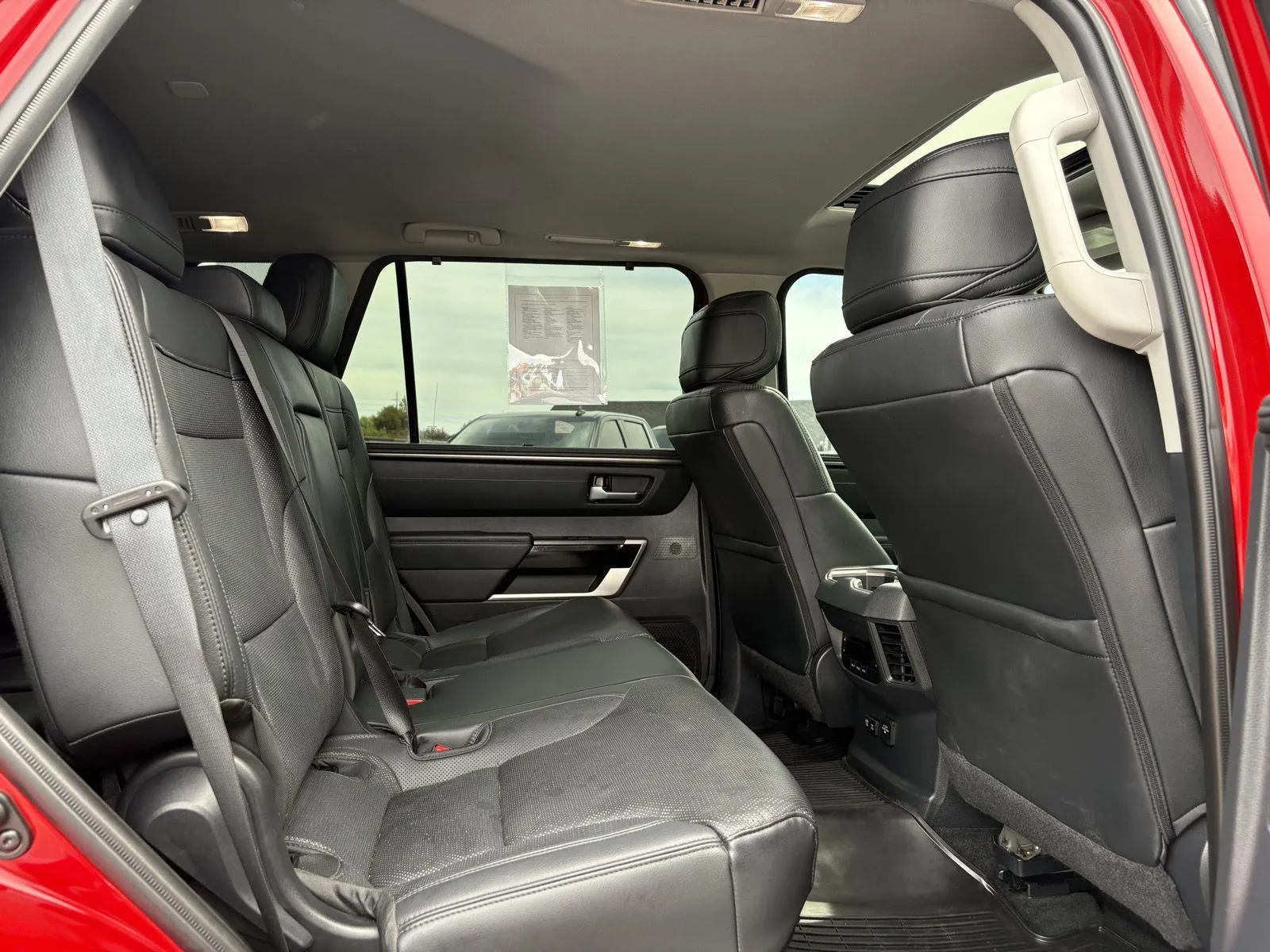 Toyota Sequoia photo 20