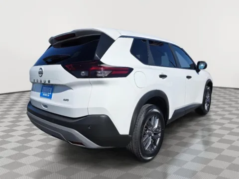More photos of 2023 Nissan Rogue S at Driven, ID