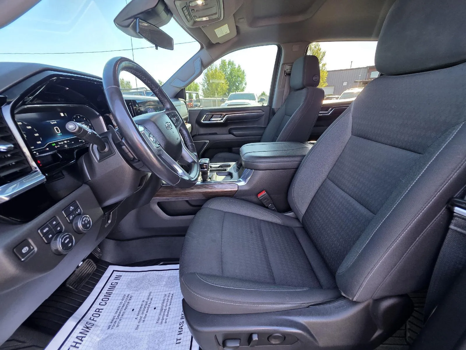 2023 Chevrolet Silverado 1500 LT Trail Boss - Photo 7