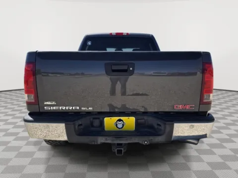 More photos of 2011 GMC Sierra 1500 SLE at Driven, ID