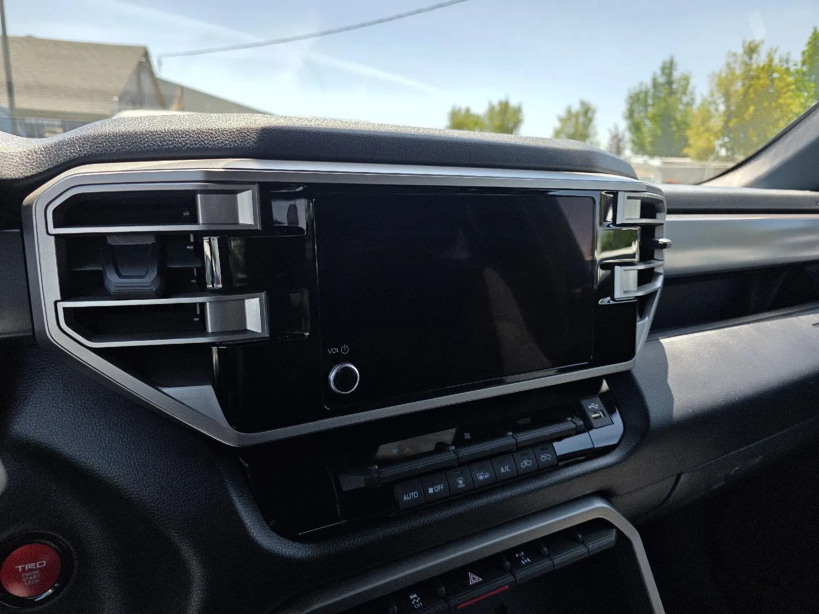 Toyota Tundra photo 14