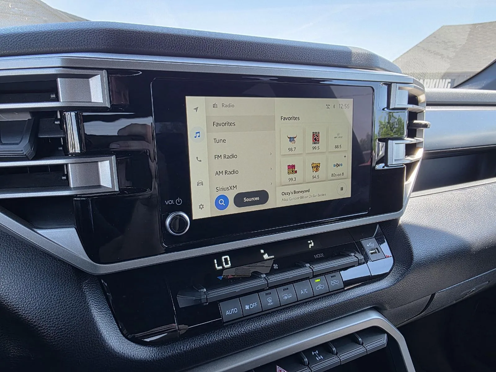 Toyota Tundra photo 18