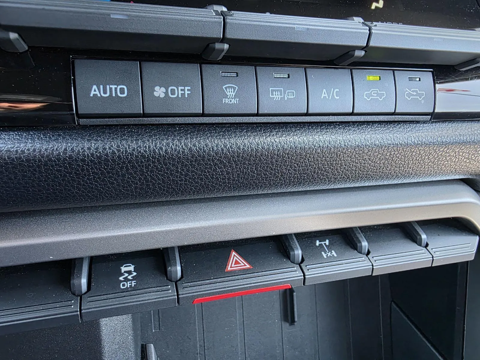 Toyota Tundra photo 19