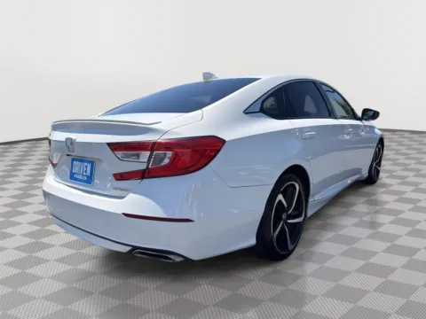 More photos of 2018 Honda Accord Sport at Driven, ID