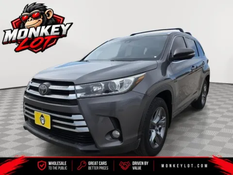 Gray 2017 Toyota Highlander Limited Platinum for sale in Boise, ID