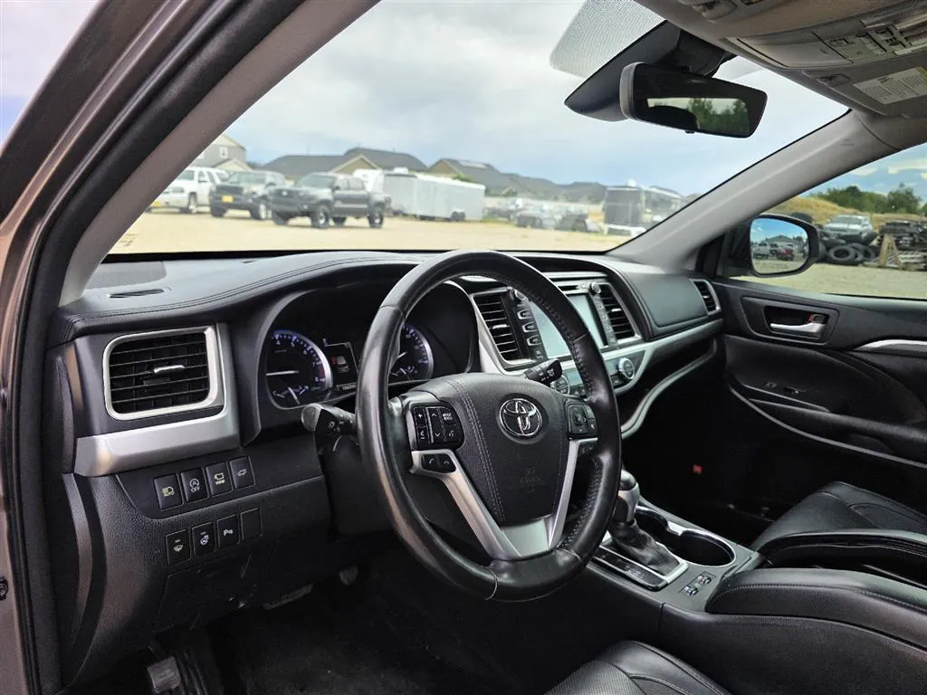 2017 Toyota Highlander Limited Platinum - Photo 8