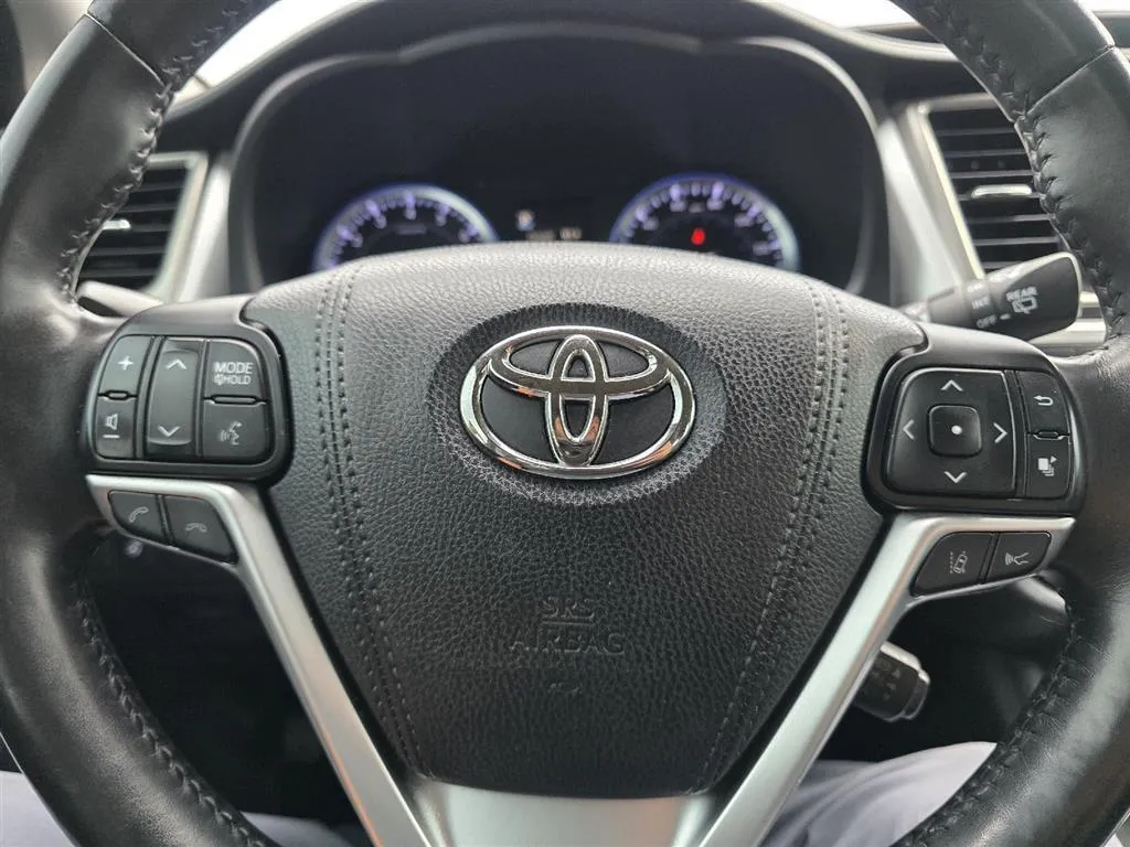 2017 Toyota Highlander Limited Platinum - Photo 14