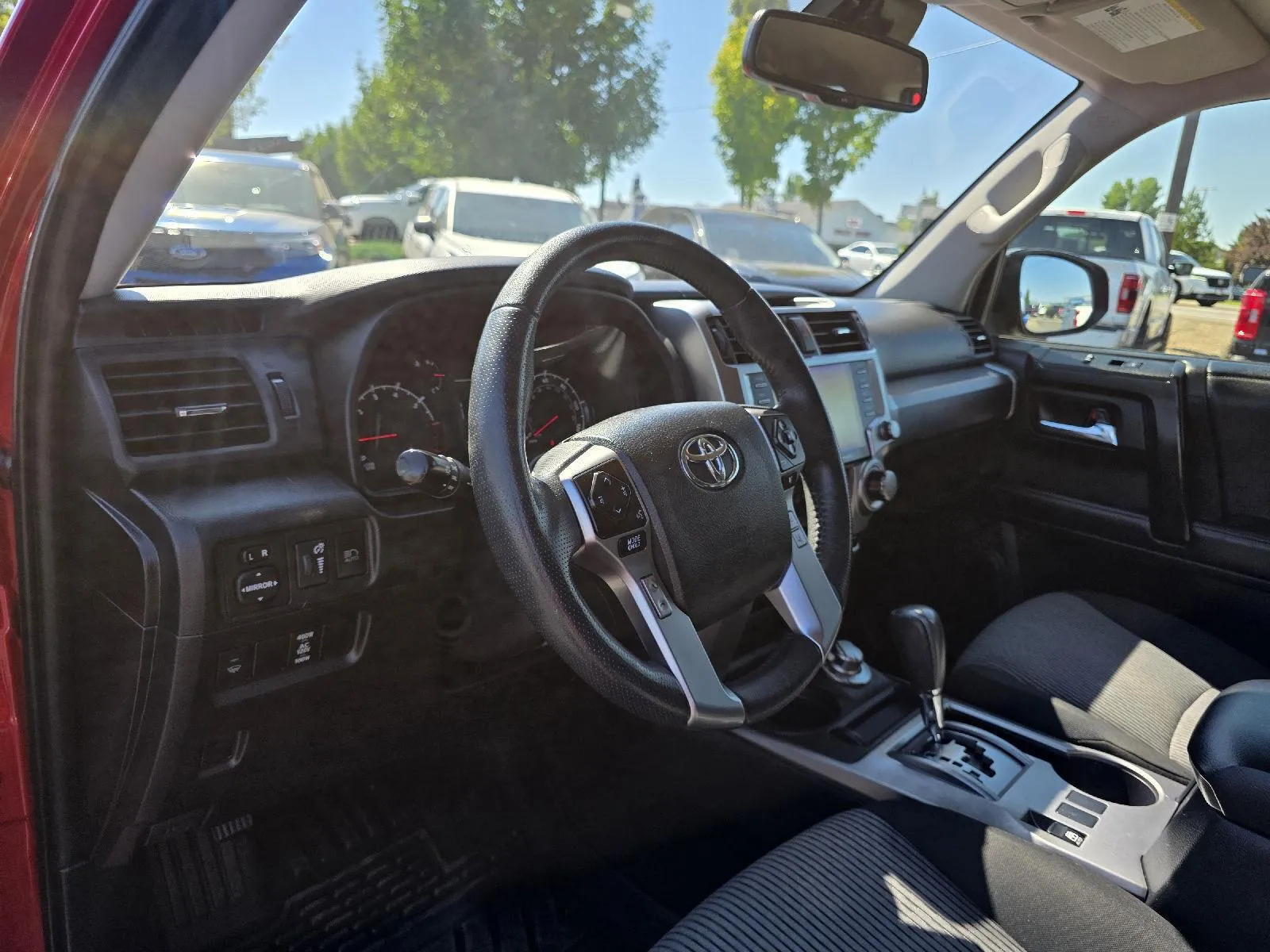 Toyota 4Runner photo 8