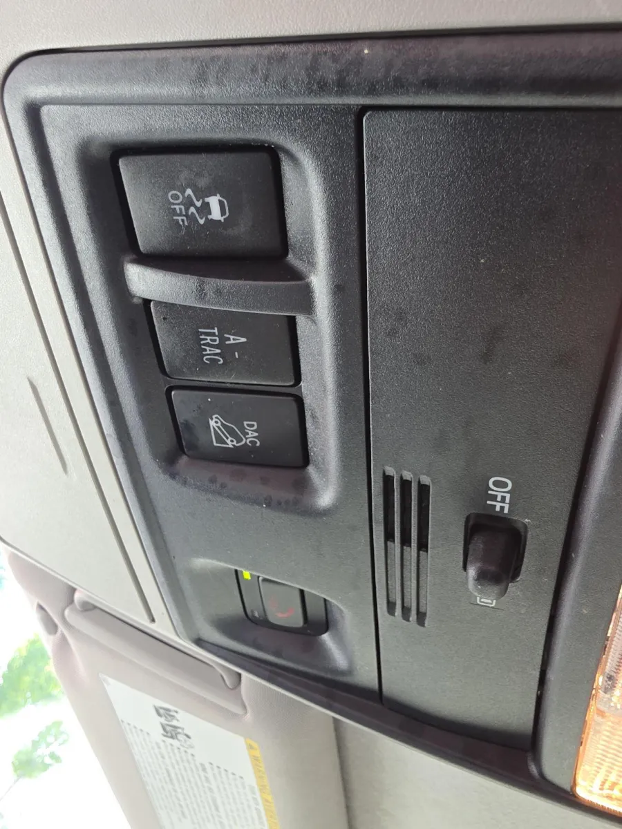 Toyota 4Runner photo 20