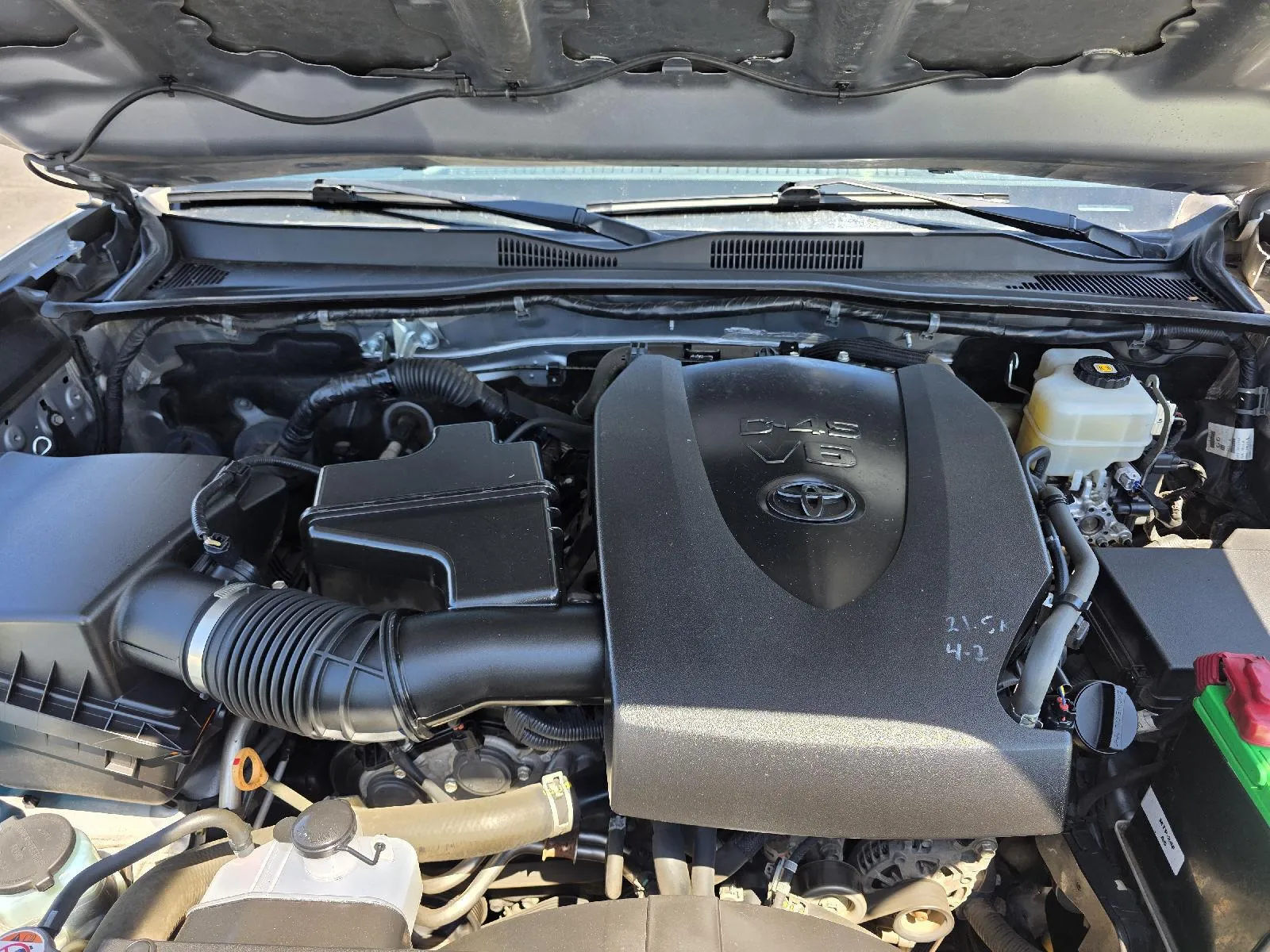 Toyota Tacoma photo 22