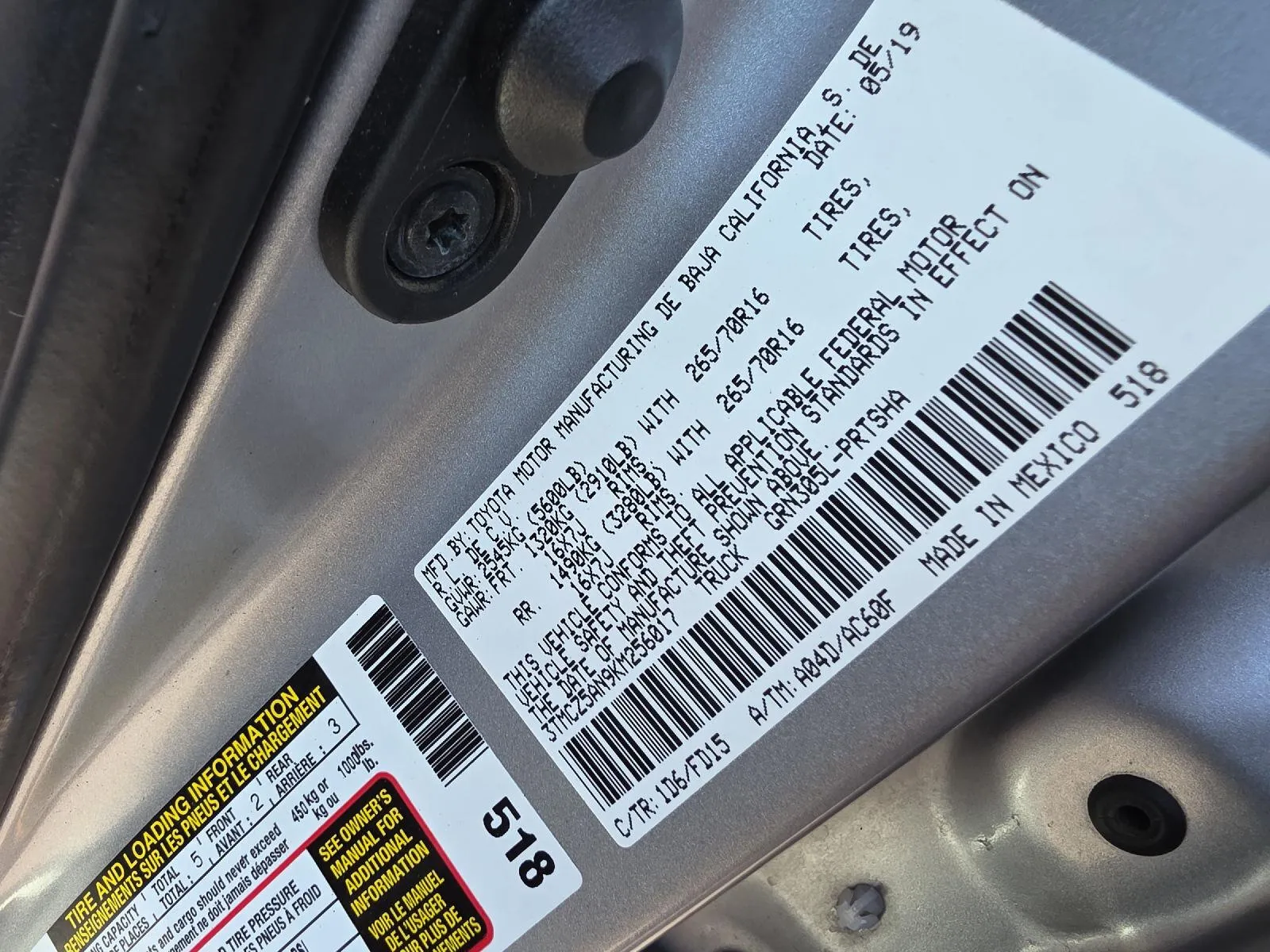 Toyota Tacoma photo 25
