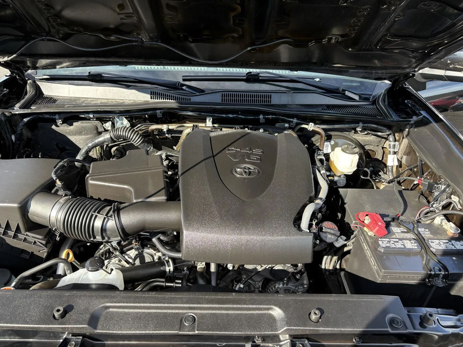 Toyota Tacoma photo 29