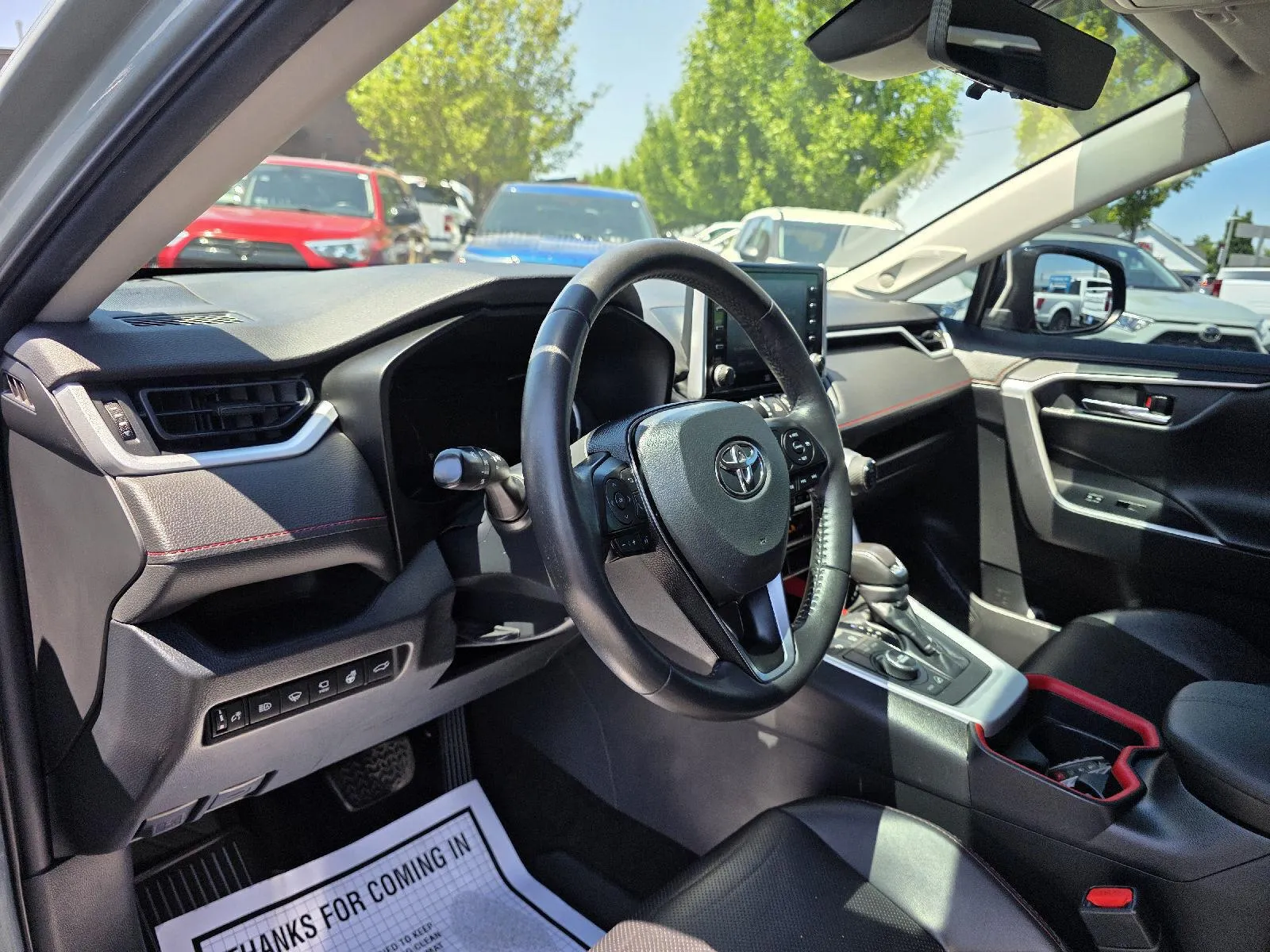 Toyota RAV4 photo 8