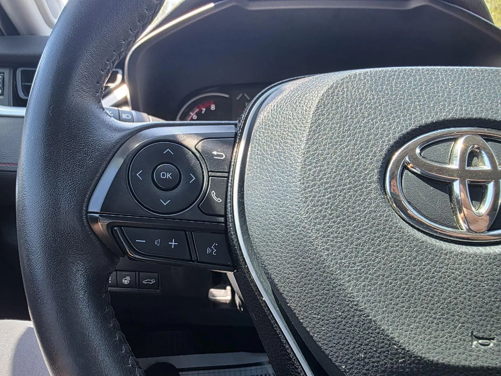Toyota RAV4 photo 13