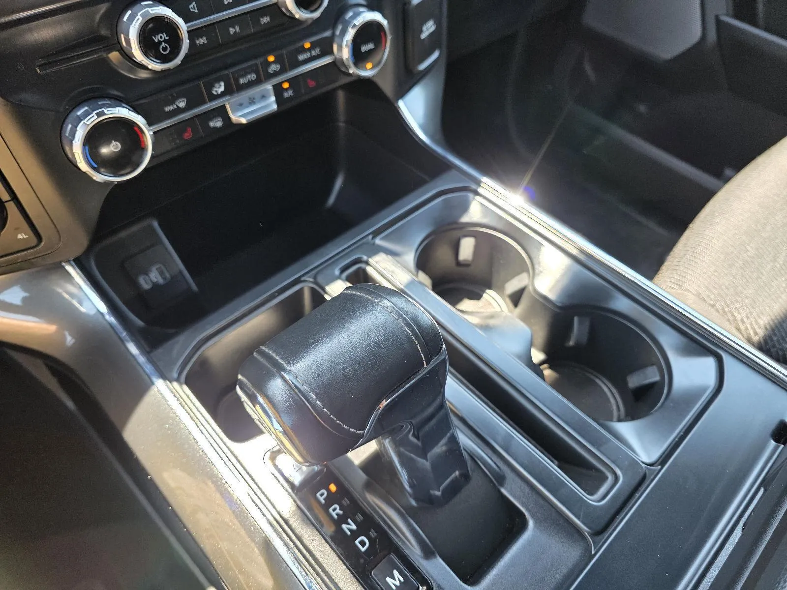 Ford F-150 photo 16