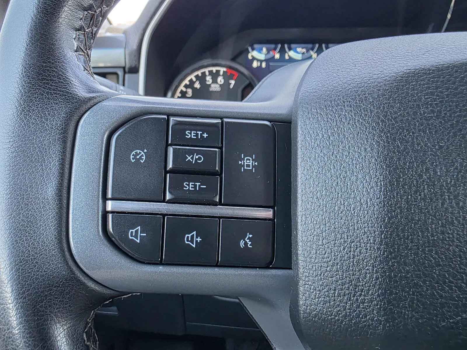 Ford F-150 photo 13
