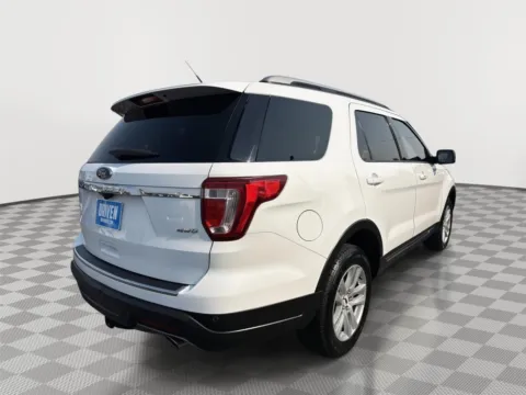 More photos of 2018 Ford Explorer XLT at Driven, ID