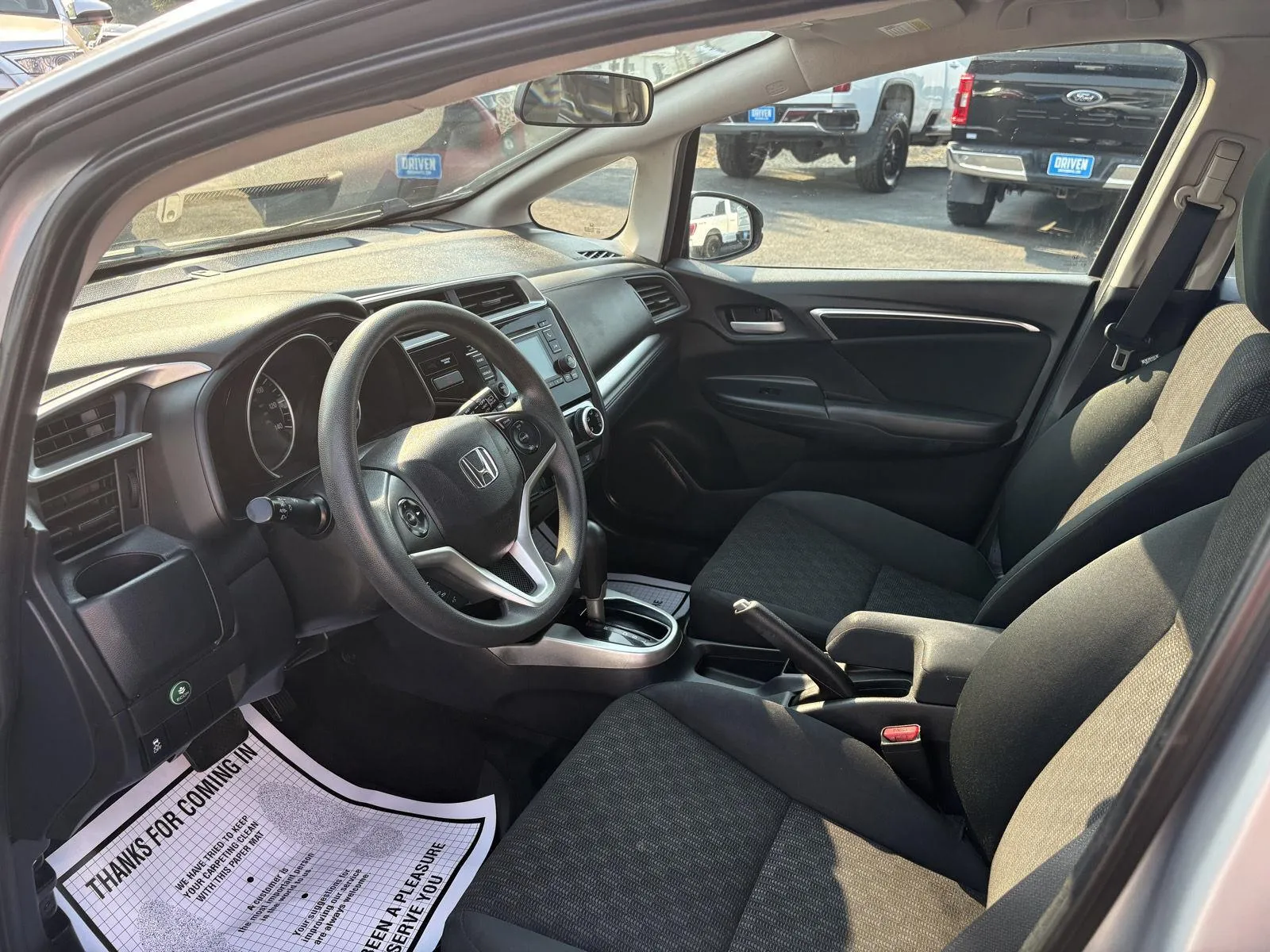 Honda Fit photo 8
