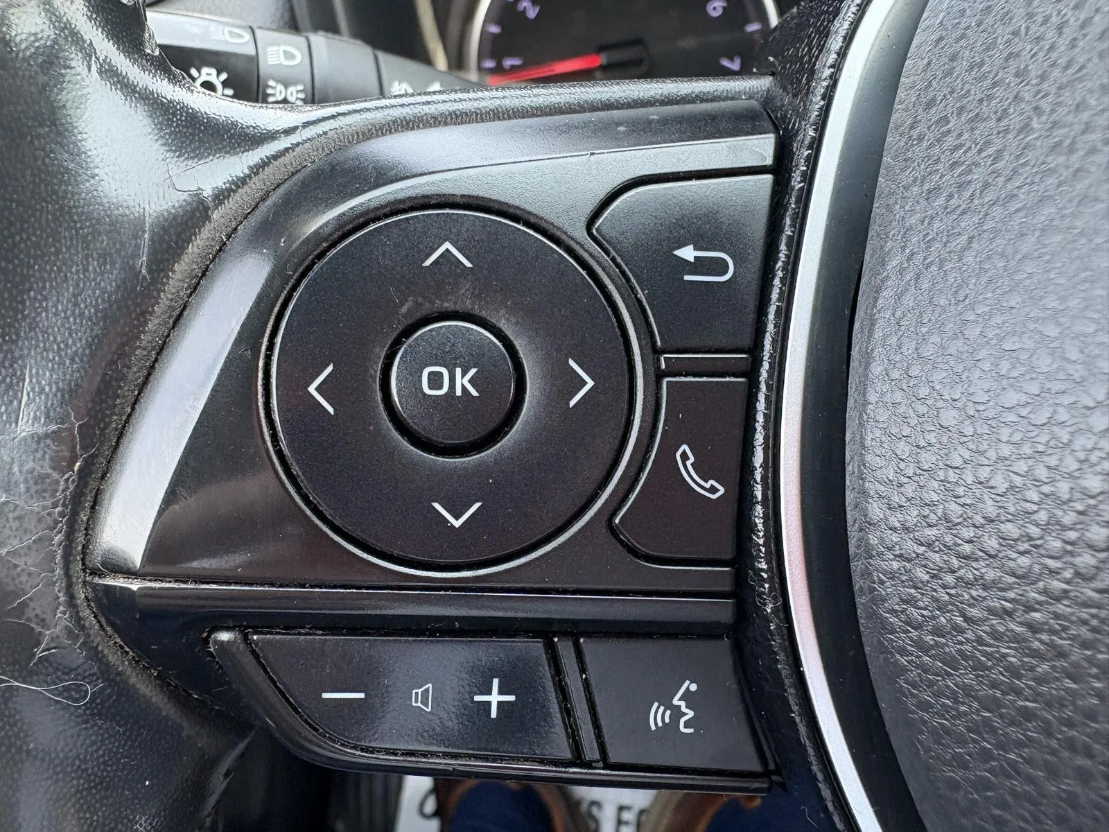Toyota RAV4 photo 13
