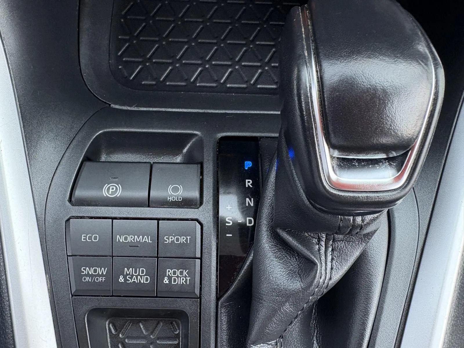 Toyota RAV4 photo 17