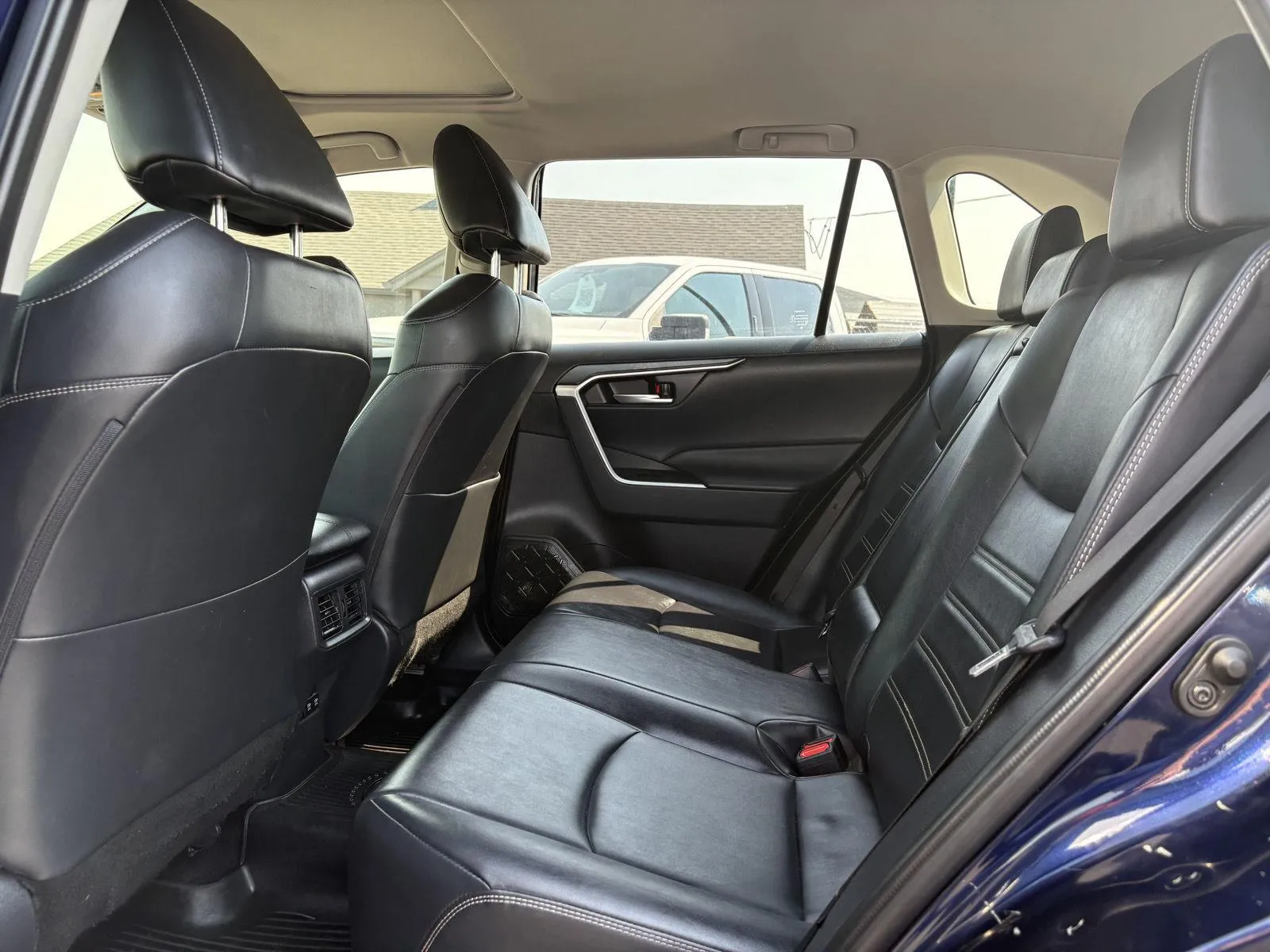 Toyota RAV4 photo 21
