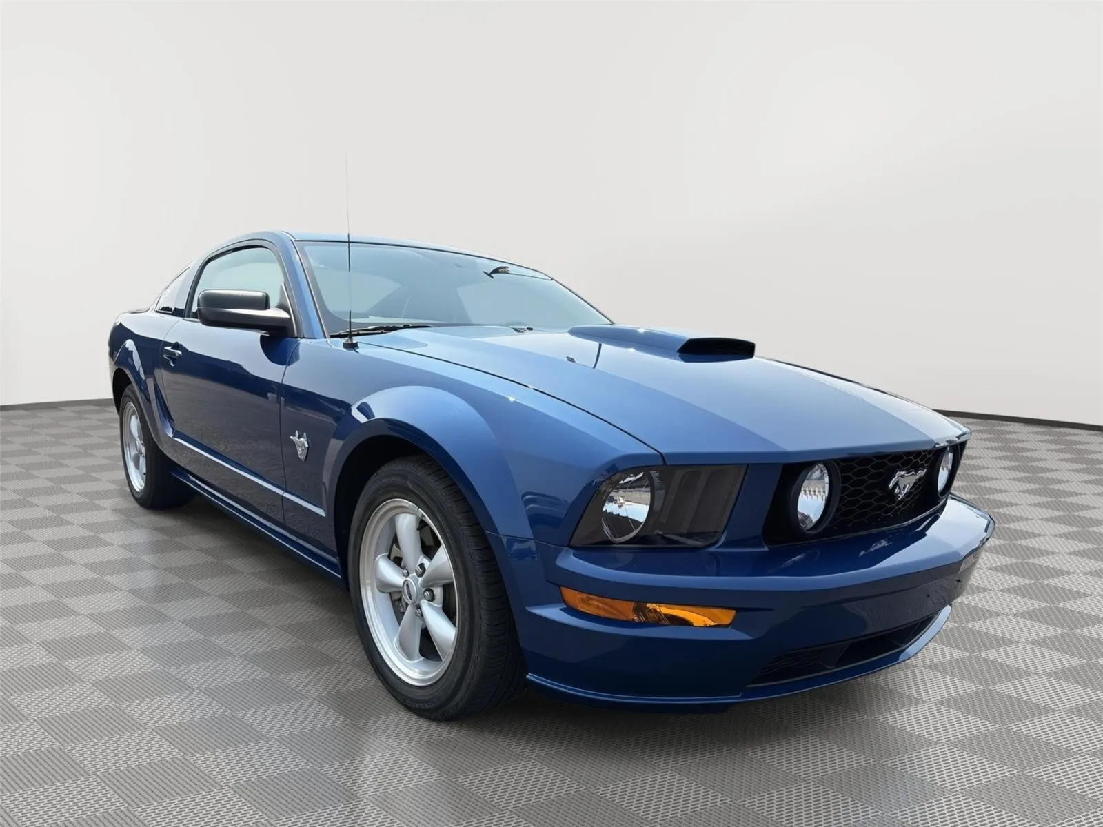 Ford Mustang photo 3