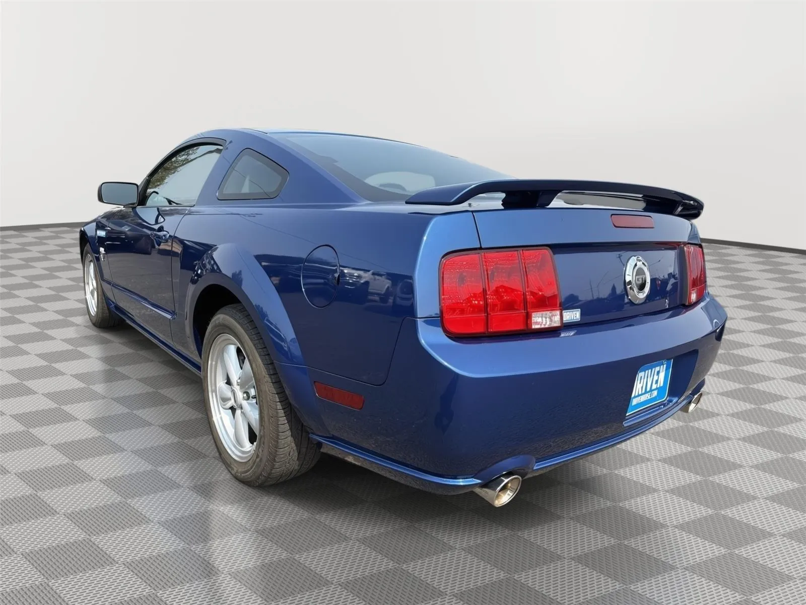 Ford Mustang photo 6