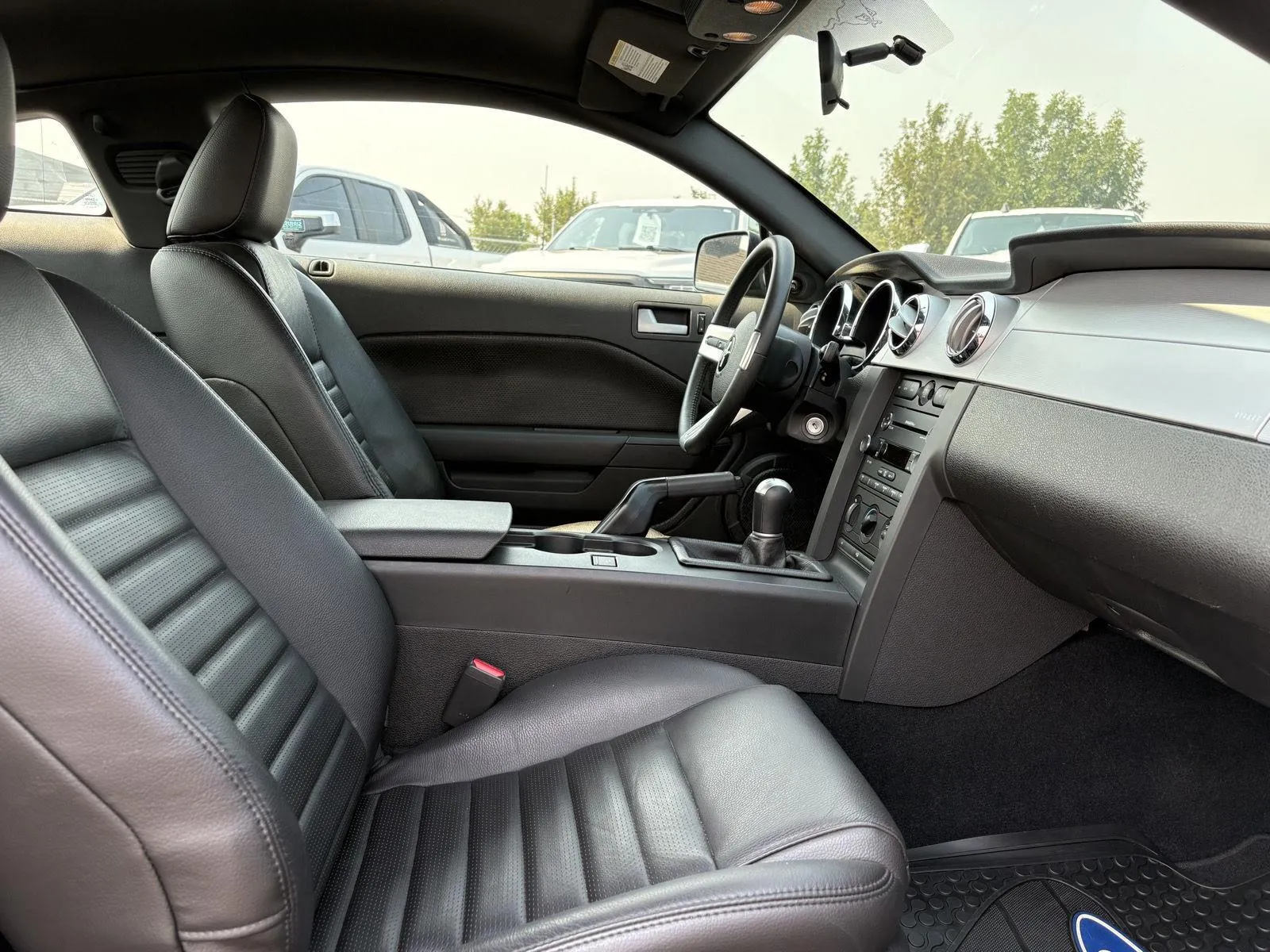 Ford Mustang photo 20