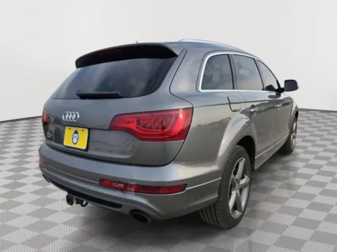 More photos of 2011 Audi Q7 3.0T S line at Driven, ID