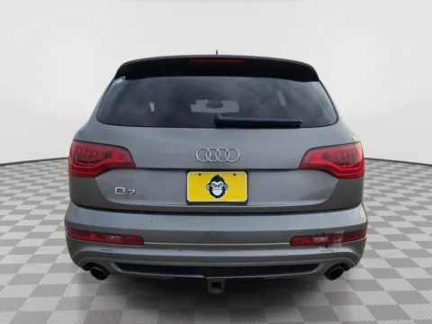 More photos of 2011 Audi Q7 3.0T S line at Driven, ID