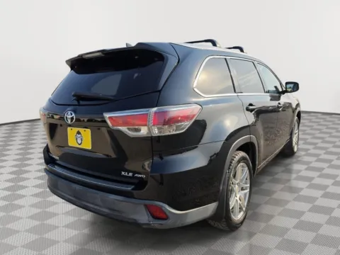 More photos of 2014 Toyota Highlander XLE at Driven, ID