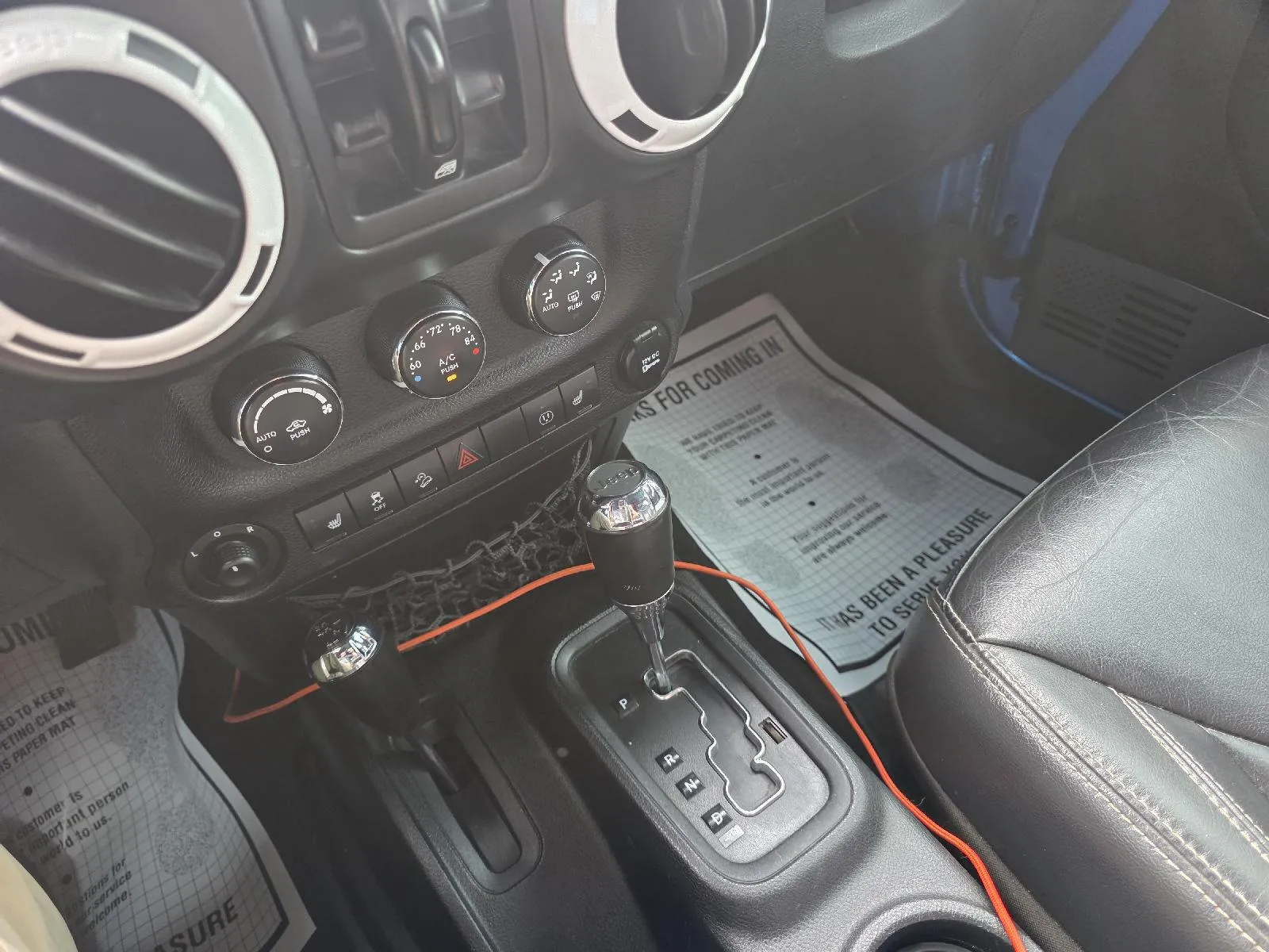 Jeep Wrangler photo 16